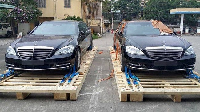 Xe sang chong dan Mercedes-Benz cua Bo Ngoai giao da ve VN